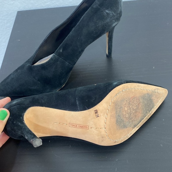 Vince Camuto heels 👠 - Picture 2 of 4